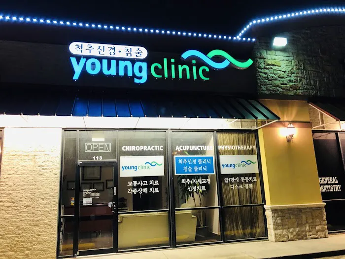 Young Clinic Picture 2