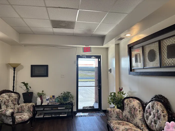 East West Acupuncture & Chiropractic Clinic Picture 8