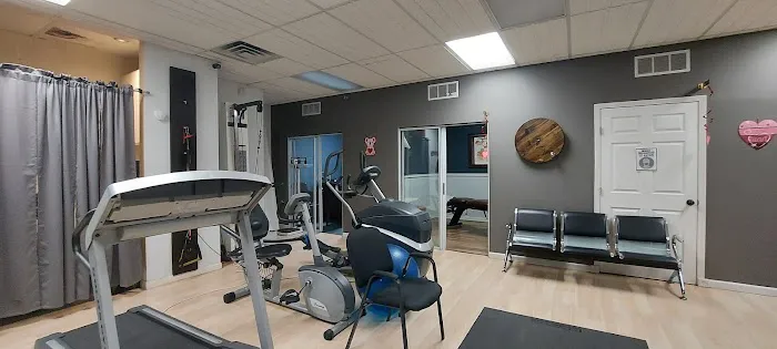 Alemar Chiropractic & Pain Center, LLC Picture 2