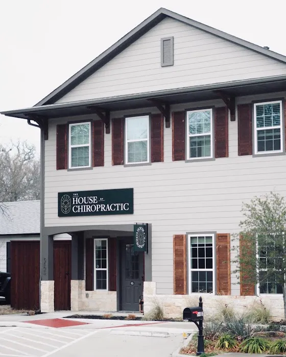 The House of Chiropractic | Vitalistic Wellness Studio Picture 3