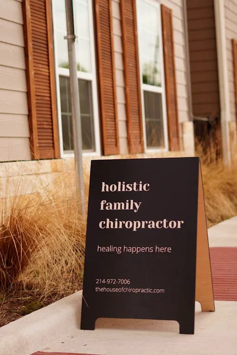 The House of Chiropractic | Vitalistic Wellness Studio Picture 1