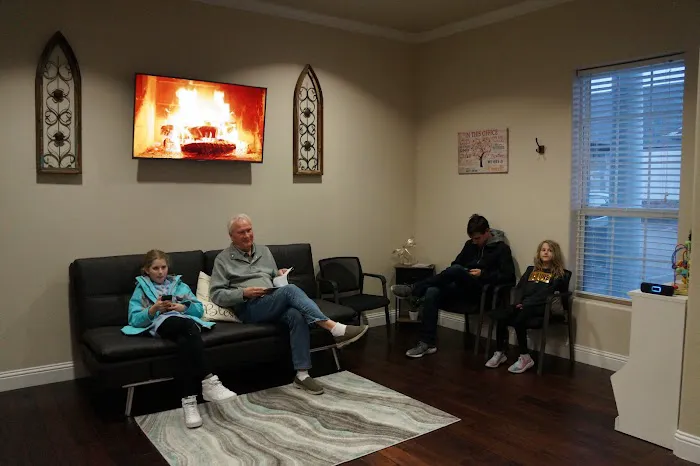 Z Chiropractic and Decompression Picture 6