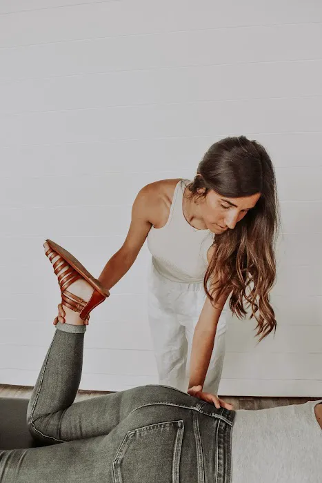 MomWell Chiro Co. (Prev. Lee Wellness Chiropractic) Picture 3