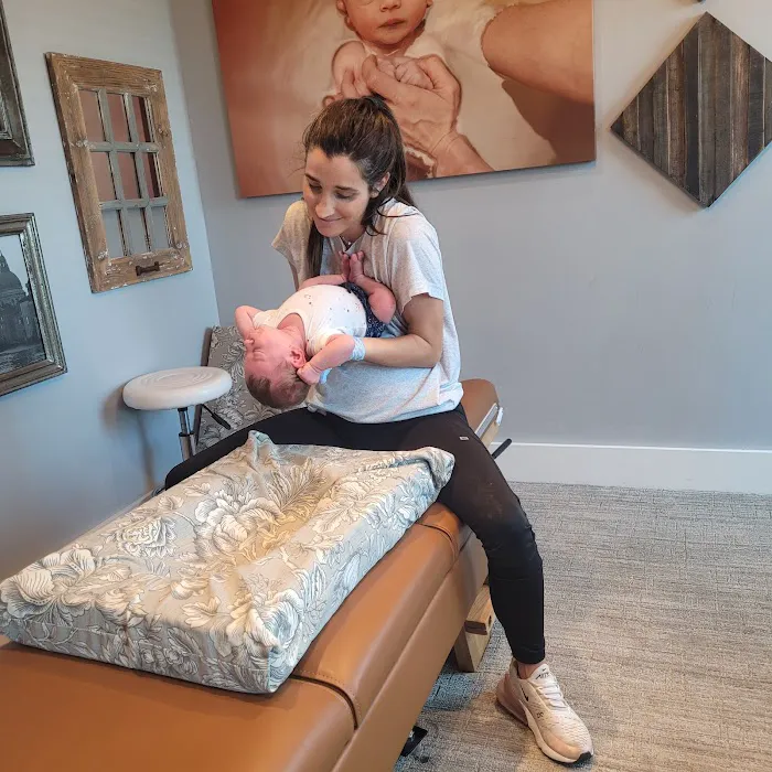 MomWell Chiro Co. (Prev. Lee Wellness Chiropractic) Picture 7