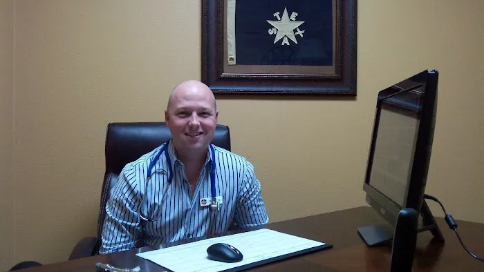 Healing Hands Family Chiropractic Picture 7