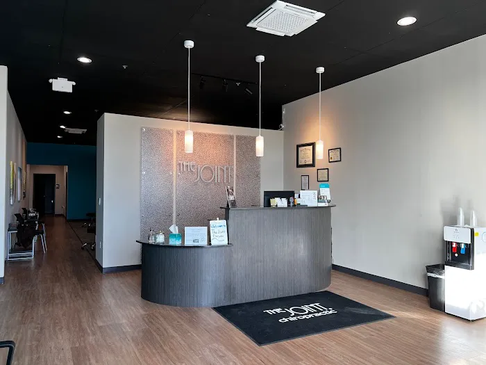 The Joint Chiropractic Picture 5