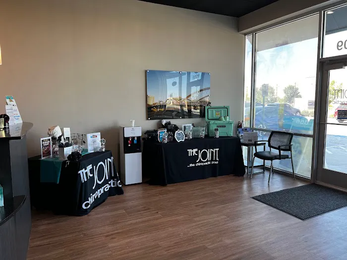 The Joint Chiropractic Picture 10