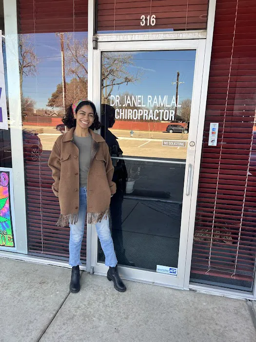 Suzan J. Smith, DC Picture 1