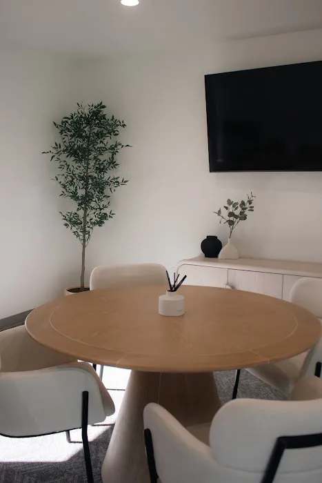 INSPINE Wellness Picture 5