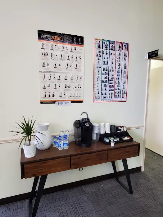 CHA Clinic - Chiropractic & Acupuncture Picture 6