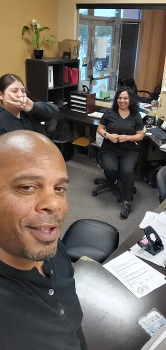 Premier Injury Clinics Fort Worth - Auto Accident Chiropractic Picture 4