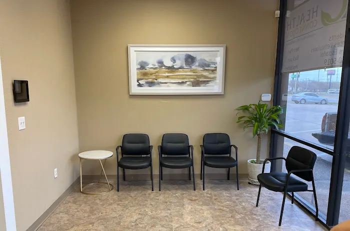 HealthConnection Pain and Injury–Haltom City Picture 2