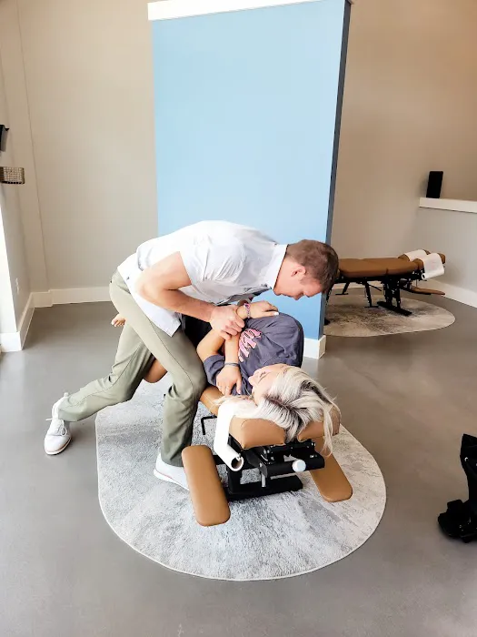 FreeForm Chiropractic - West 7th Picture 2