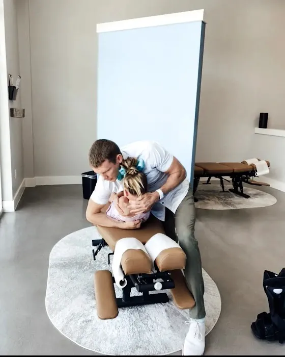 FreeForm Chiropractic - West 7th Picture 4