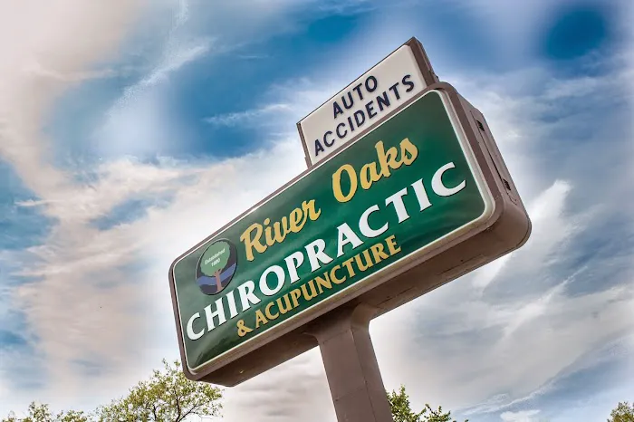 River Oaks Chiropractic Clinic: Dale L. White Jr. DC Picture 4
