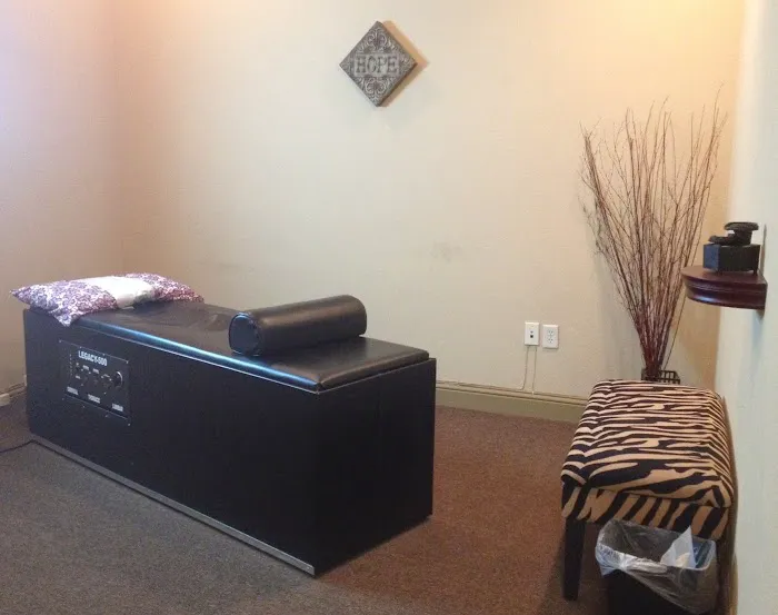 Pain and Injury Chiropractic Picture 1