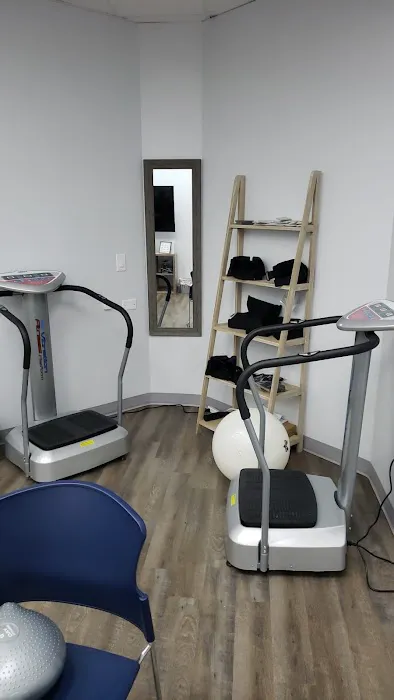 Hands on Health Chiropractic Wellness Center Picture 9