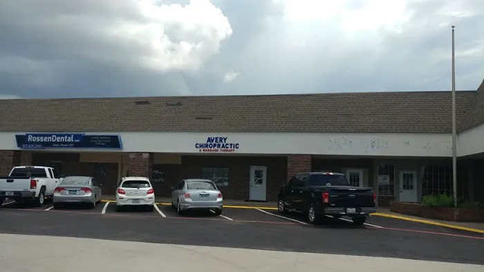 AVERY CHIROPRACTIC Picture 4