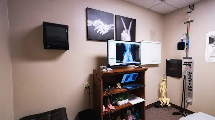 Chicoine Chiropractic Health Center Picture 1