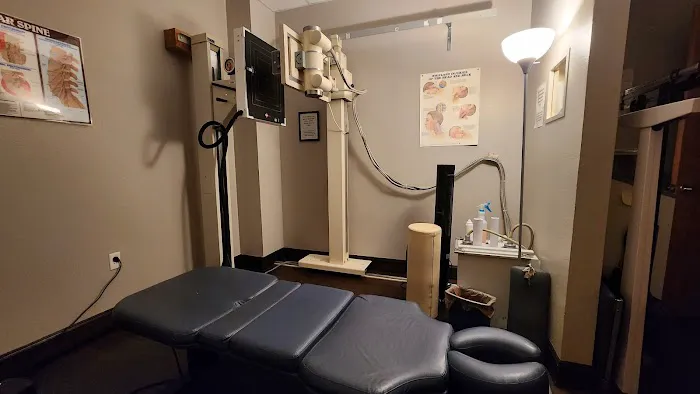 Besthealth Chiropractic Clinic Picture 6
