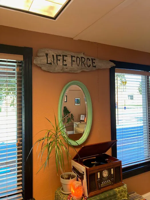 Entheos Chiropractic Picture 1