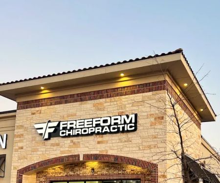 FreeForm Chiropractic - Frisco Chiropractor | Spinal Decompression, Muscle Therapy, Massage & Injury Rehab