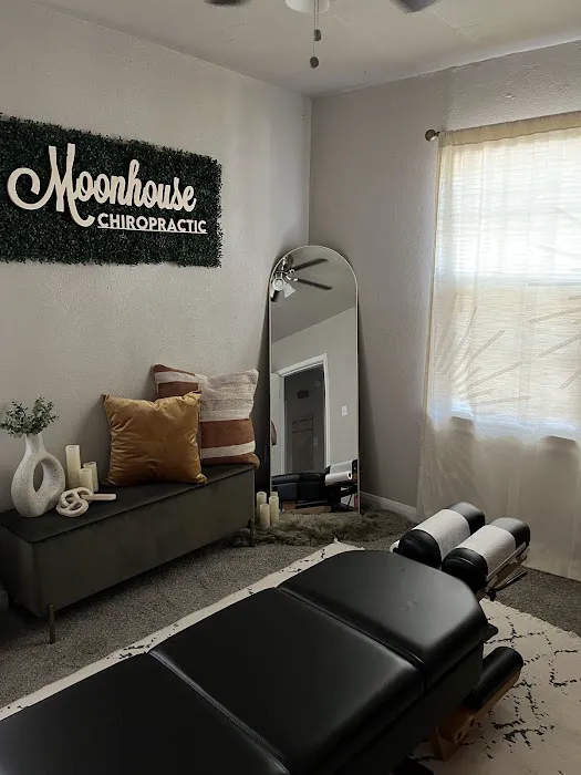 Moonhouse Chiropractic Picture 7