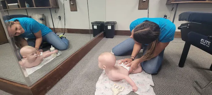 R Family Chiropractic Picture 4