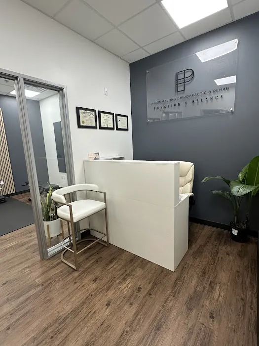 Phoummavong Chiropractic & Rehab Picture 1