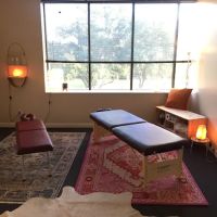 Hana Holistics & Chiropractic ico