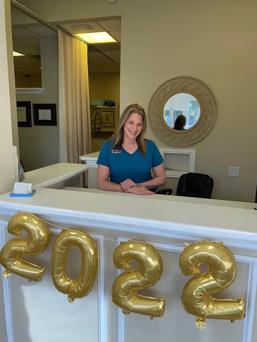 Addison Chiropractic, Madeline C. Johnston, D.C. Picture 9