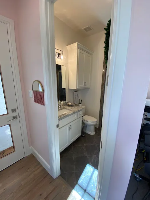 Bee Well Chiropractic Co. Picture 4