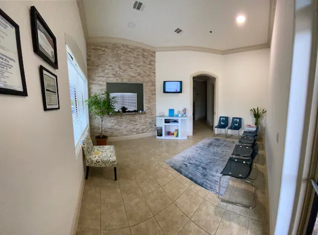 Structure Chiropractic & BrainworX Center Picture 1