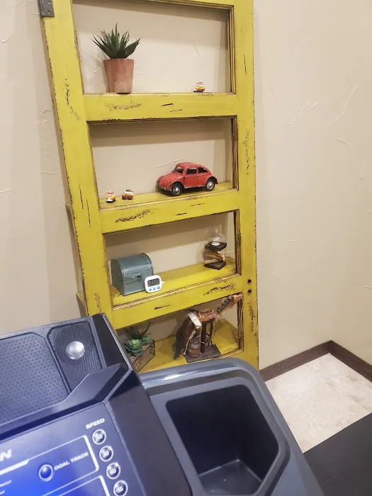 Injury Relief Chiropractic - IRC Clinic Picture 6