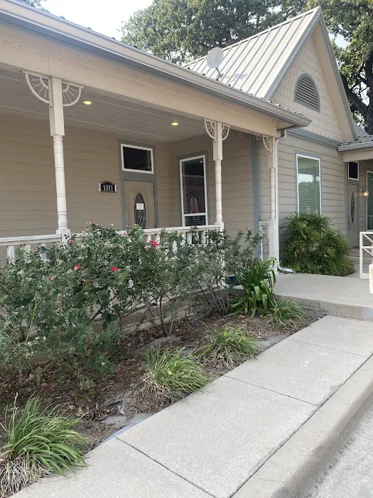 Hood Chiropractic Picture 2