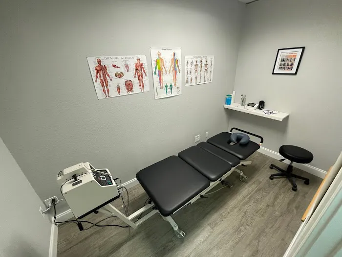Spine Injury Clinics Chiropractic Picture 5