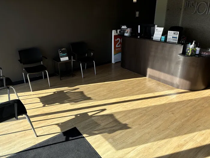 The Joint Chiropractic Picture 4