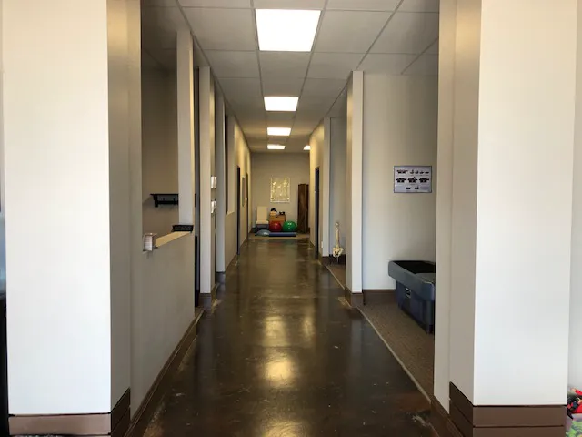 Peak Performance Chiropractic, Decompression and Acupuncture Picture 2