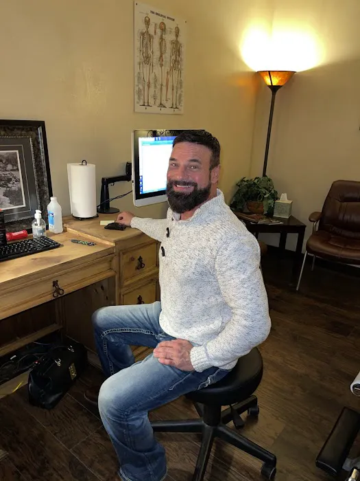 Roberts Chiropractic Picture 3