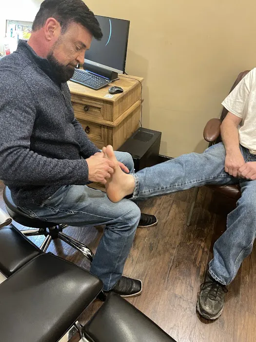 Roberts Chiropractic Picture 4