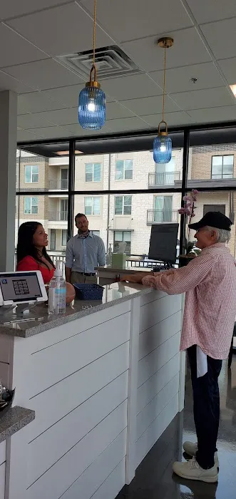 FreeForm Chiropractic - Trophy Club Chiropractor | Spinal Decompression, Muscle Therapy, Massage & Injury Rehab Picture 3