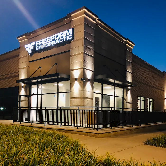 FreeForm Chiropractic - Trophy Club Chiropractor | Spinal Decompression, Muscle Therapy, Massage & Injury Rehab Picture 7