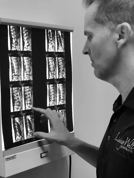 Living Well Chiropractic of Plano Picture 10