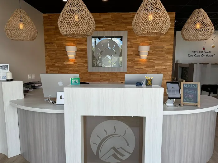 100% Chiropractic - Fairview Picture 8