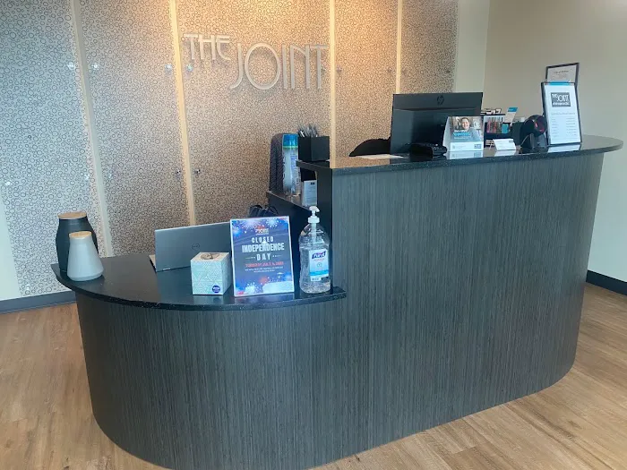 The Joint Chiropractic Picture 5