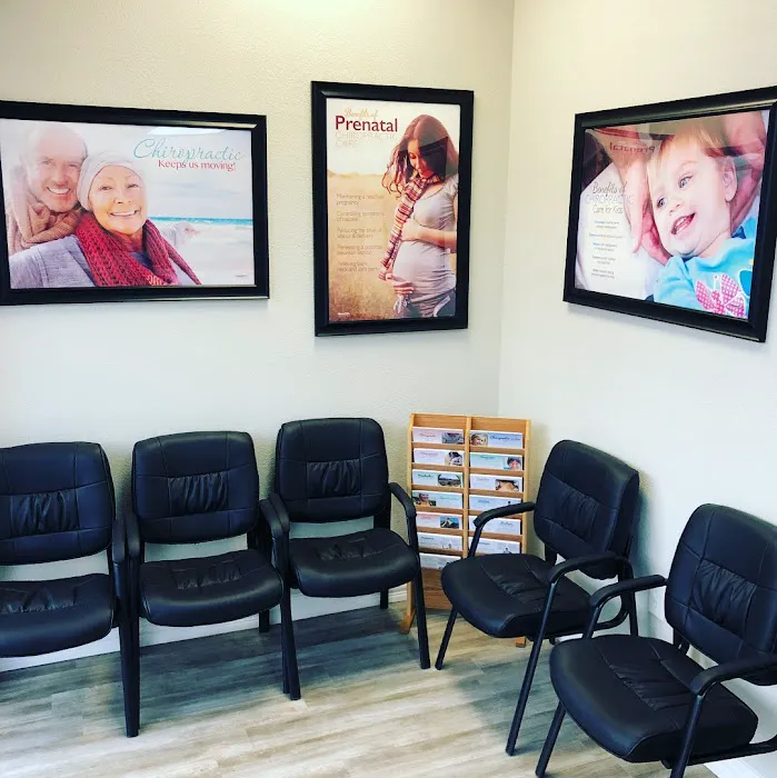 Lit Chiropractic & Re-Gen SoftWave Therapy Picture 2