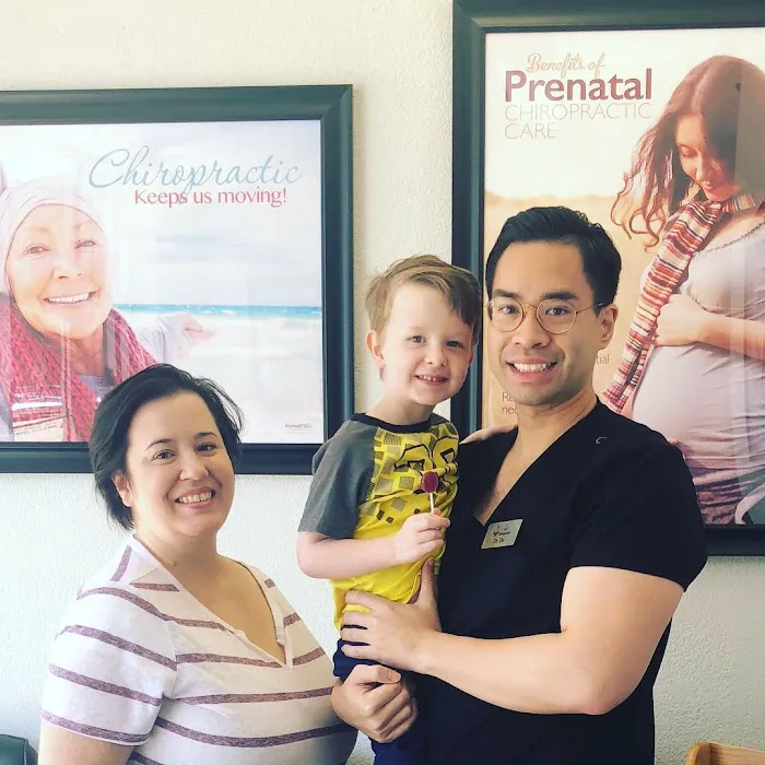 Lit Chiropractic & Re-Gen SoftWave Therapy Picture 7