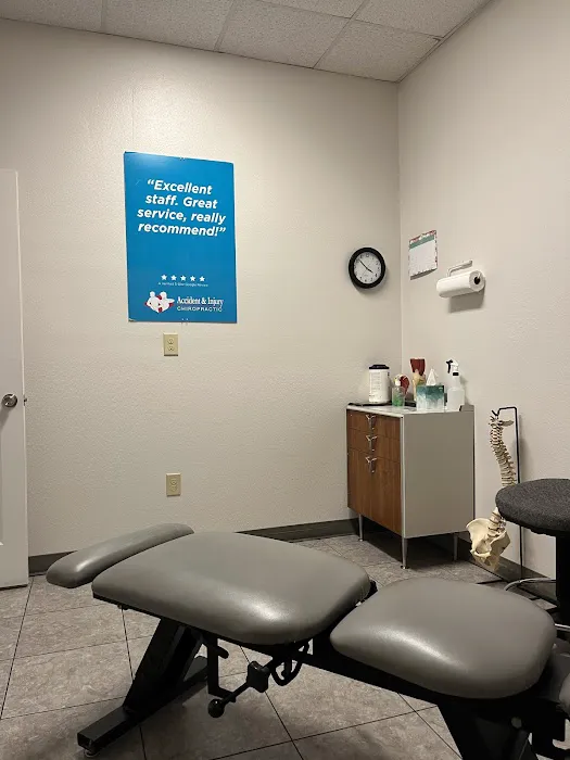 Accident & Injury Chiropractic Spring Valley Picture 3