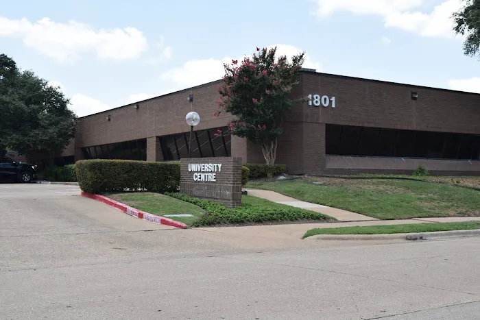 Crown Chiropractic Clinics Picture 1
