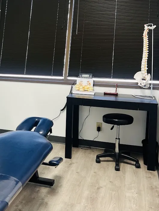 Crown Chiropractic Clinics Picture 5